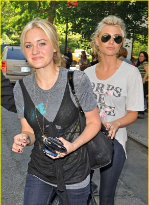 Aly and Aj pic #339350