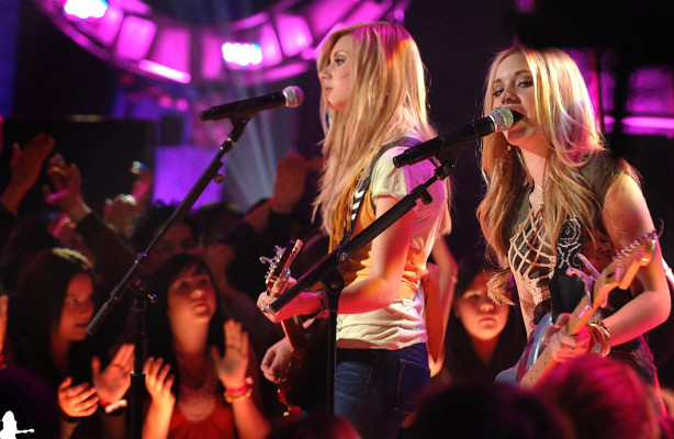 Aly and Aj pic #462825