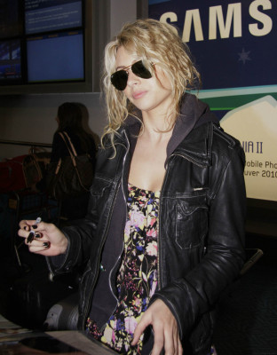 photo 12 in Aly and Aj gallery [id339963] 2011-02-14 00:00:00