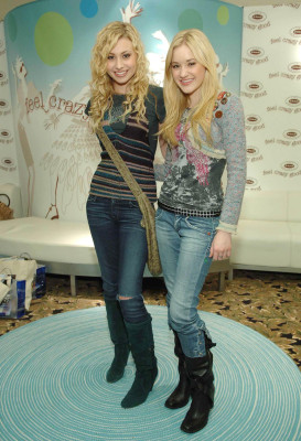 Aly and Aj pic #462827