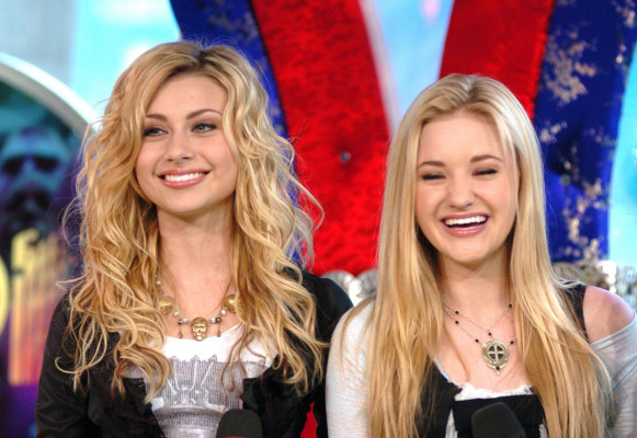 Aly and Aj pic #462298