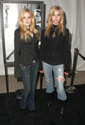 Aly and Aj pic #334467