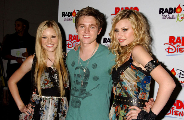 Aly and Aj pic #335064
