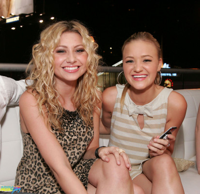Aly and Aj pic #334547