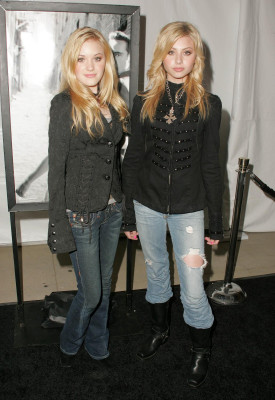 Aly and Aj pic #459115