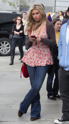 photo 23 in Aly and Aj gallery [id480035] 2012-04-23 00:00:00
