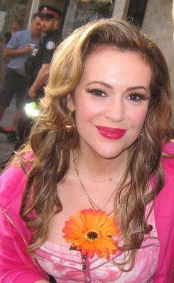 Alyssa Milano pic #939131
