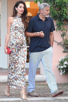 Amal Clooney pic #1140981