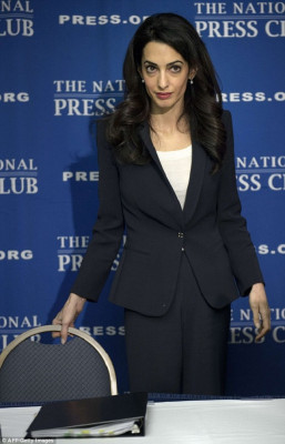 Amal Clooney pic #771658