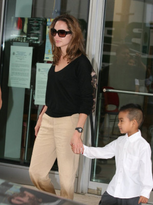 Angelina Jolie pic #433713