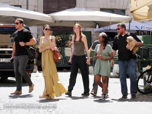 Angelina Jolie pic #1306457