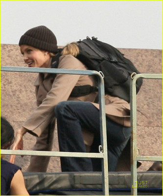 Angelina Jolie pic #137899