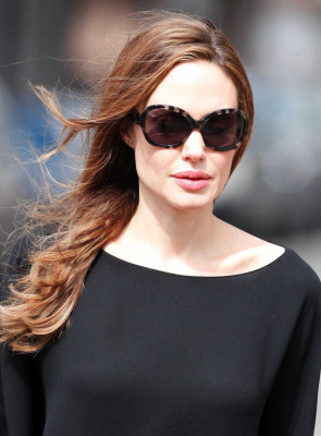 Angelina Jolie pic #460803