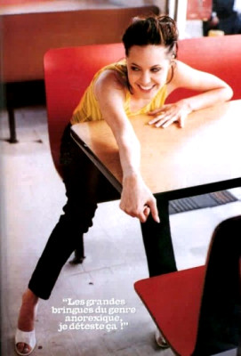 Angelina Jolie pic #85437