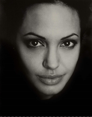 Angelina Jolie pic #49887