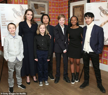 photo 19 in Angelina Jolie gallery [id1112595] 2019-03-06 00:00:00
