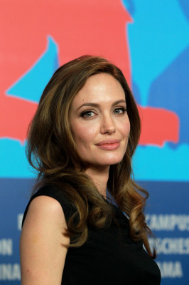 Angelina Jolie pic #446689