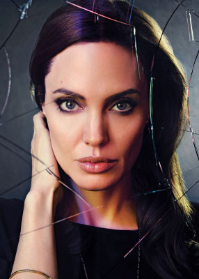 Angelina Jolie pic #750686