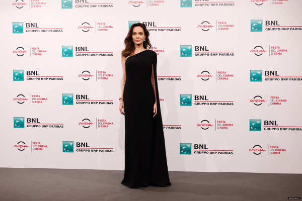 Angelina Jolie pic #1277207