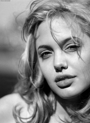 Angelina Jolie pic #213757