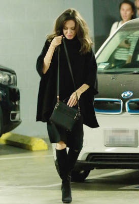 Angelina Jolie pic #965308