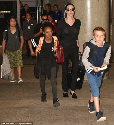 Angelina Jolie pic #809515