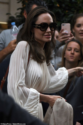 Angelina Jolie pic #1156878