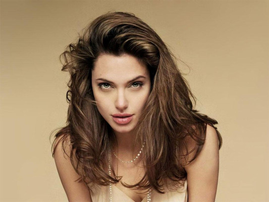 Angelina Jolie pic #109886