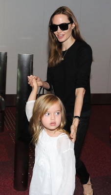 Angelina Jolie pic #625753