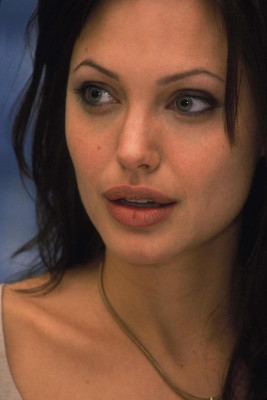 Angelina Jolie pic #147596