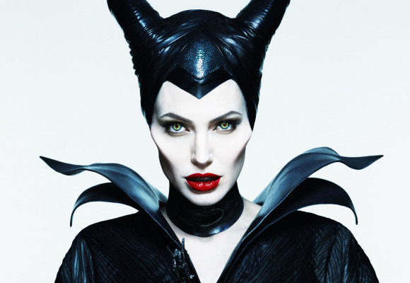Angelina Jolie pic #684841