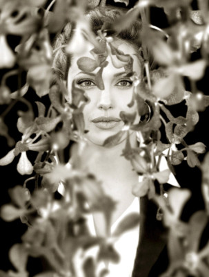 Angelina Jolie pic #213604