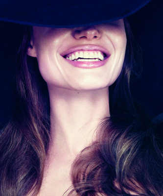 Angelina Jolie pic #441713