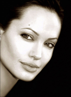 Angelina Jolie pic #50253