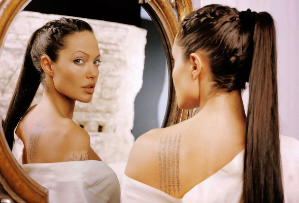 Angelina Jolie pic #404242