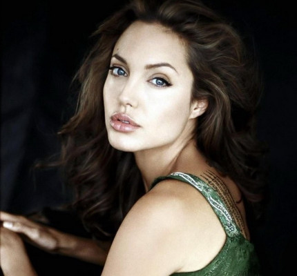 Angelina Jolie pic #194346