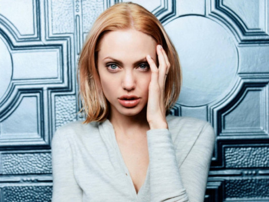 Angelina Jolie pic #158437