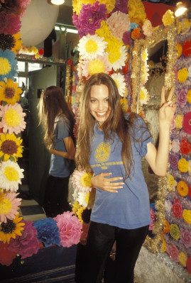 Angelina Jolie pic #404269