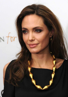 Angelina Jolie pic #427750