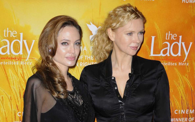 Angelina Jolie pic #447099