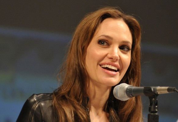 Angelina Jolie pic #415075