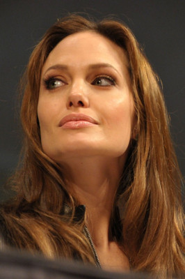 Angelina Jolie pic #415074