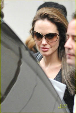 Angelina Jolie pic #138925