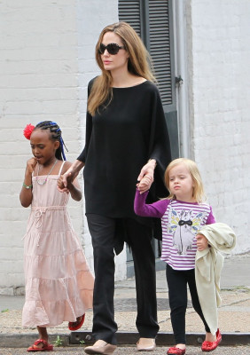 Angelina Jolie pic #459656