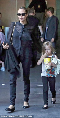 Angelina Jolie pic #652790