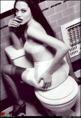 Angelina Jolie pic #213583