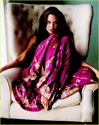 Angelina Jolie pic #84482