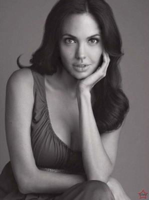 Angelina Jolie pic #881422
