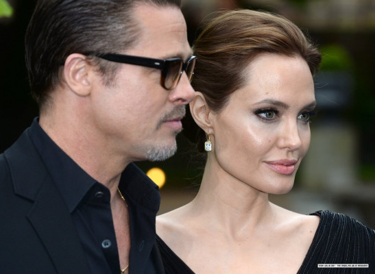 Angelina Jolie pic #698547