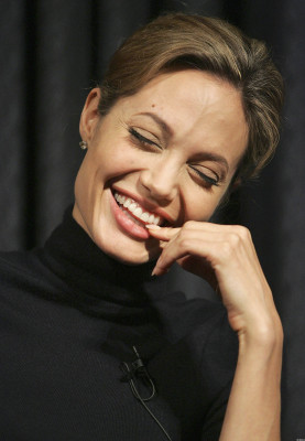 Angelina Jolie pic #443905